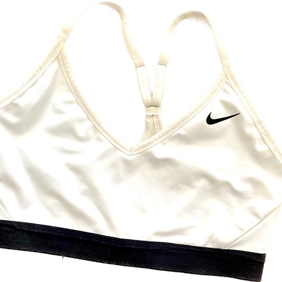 Nike Bra - Picture 7 of 10